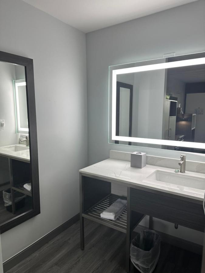 Super 8 By Wyndham Baltimore Northwest Extérieur photo