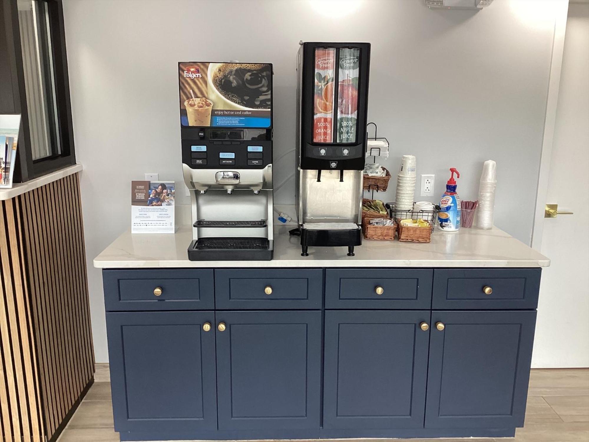 Super 8 By Wyndham Baltimore Northwest Extérieur photo