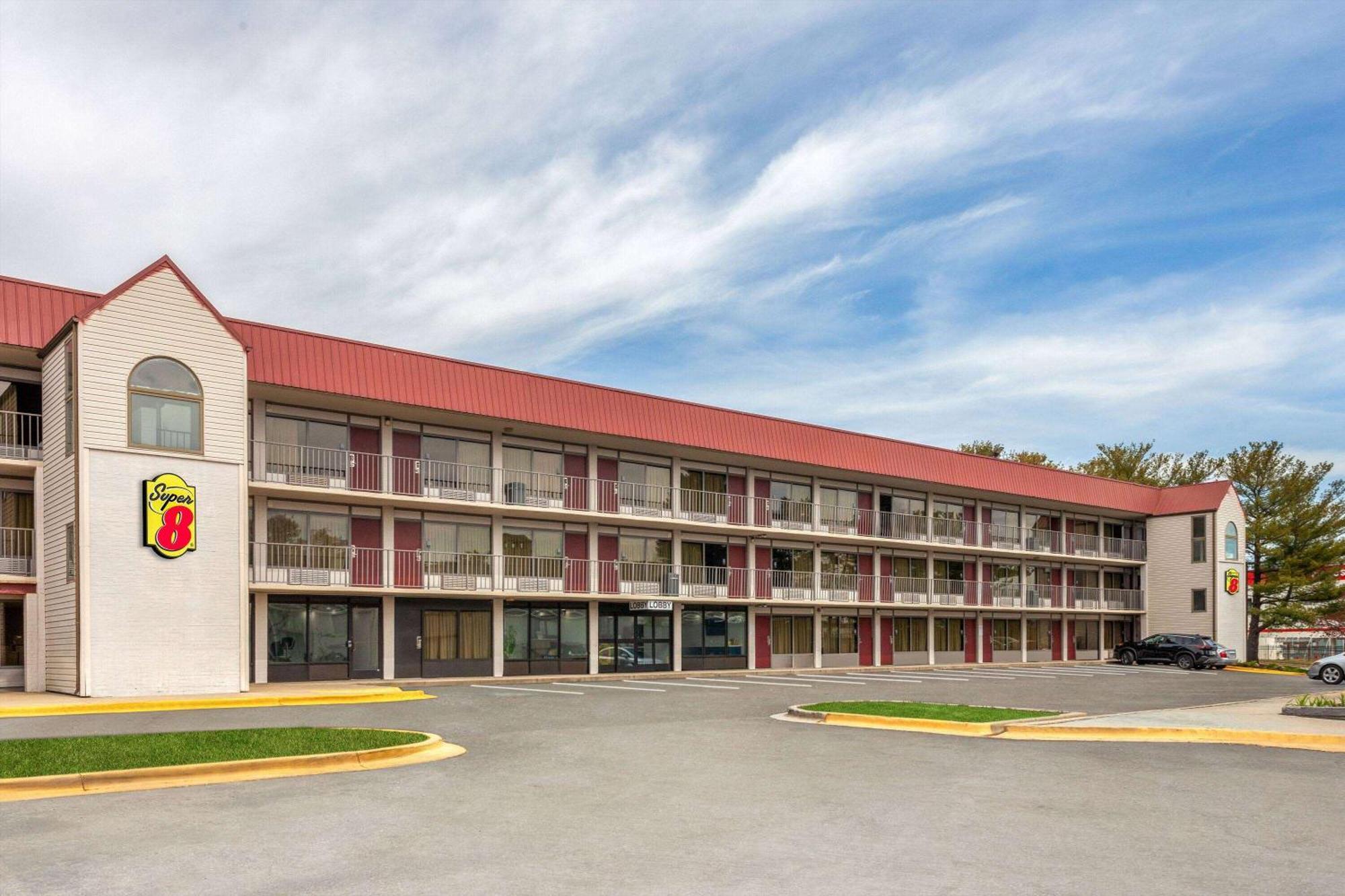 Super 8 By Wyndham Baltimore Northwest Extérieur photo